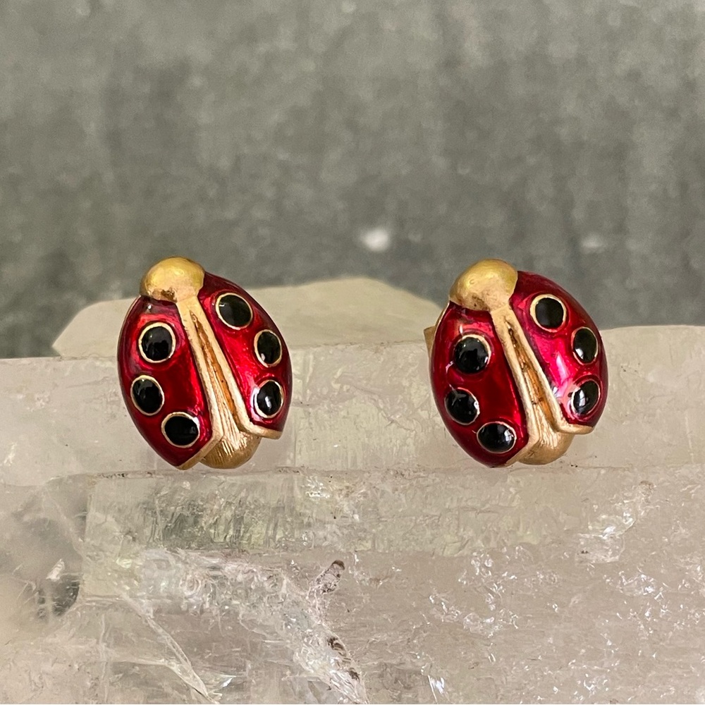 Vintage Avon Red Gold Ladybug Earrings - Picture 11 of 11
